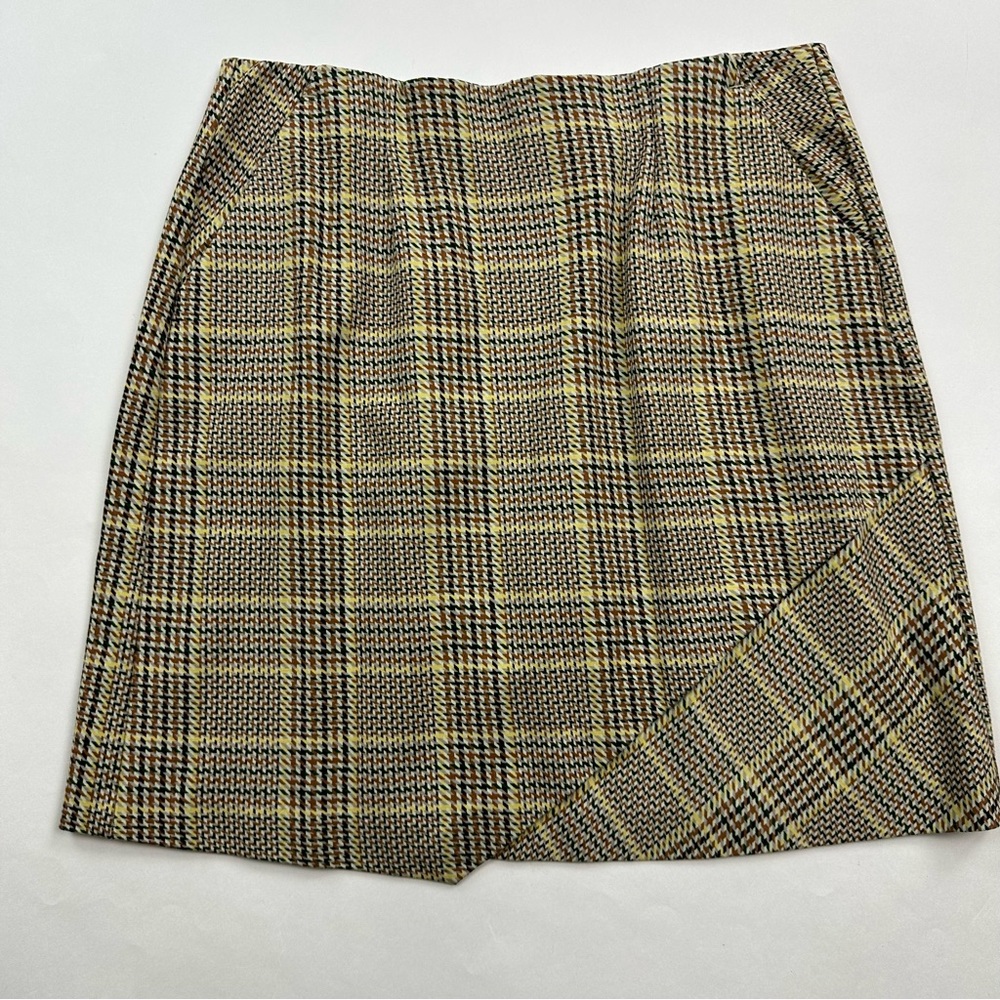CAbi Plaid Pastime Faux Wrap Skirt Size Medium Style 3584 - Picture 1 of 11